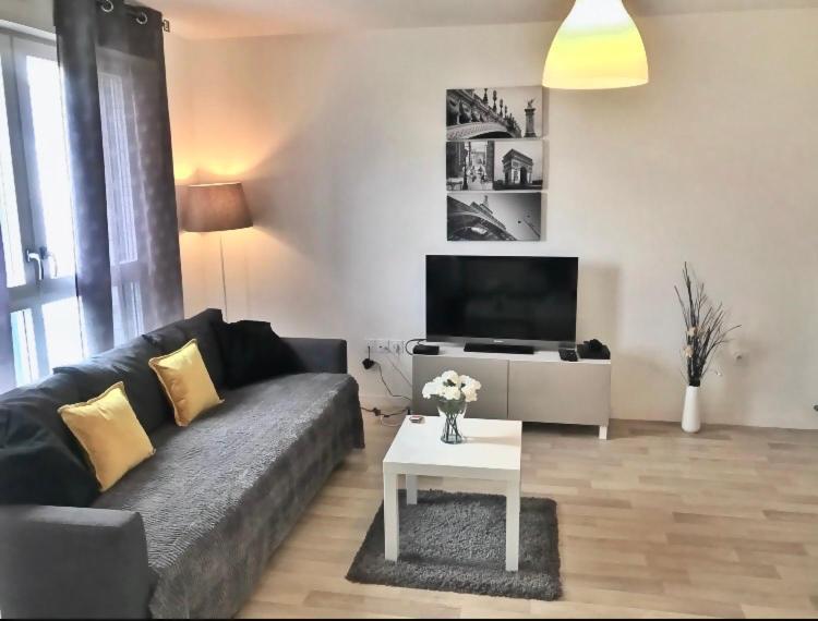 Beautiful 3 Bedroom Flat 8-9 Persons Ivry-sur-Seine Exterior foto